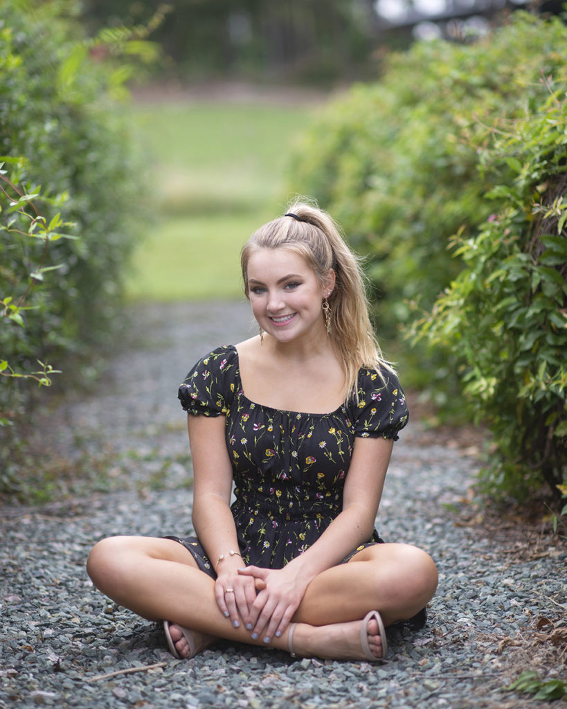 Emily | Cary Senior Portraits - Cari Long Photography